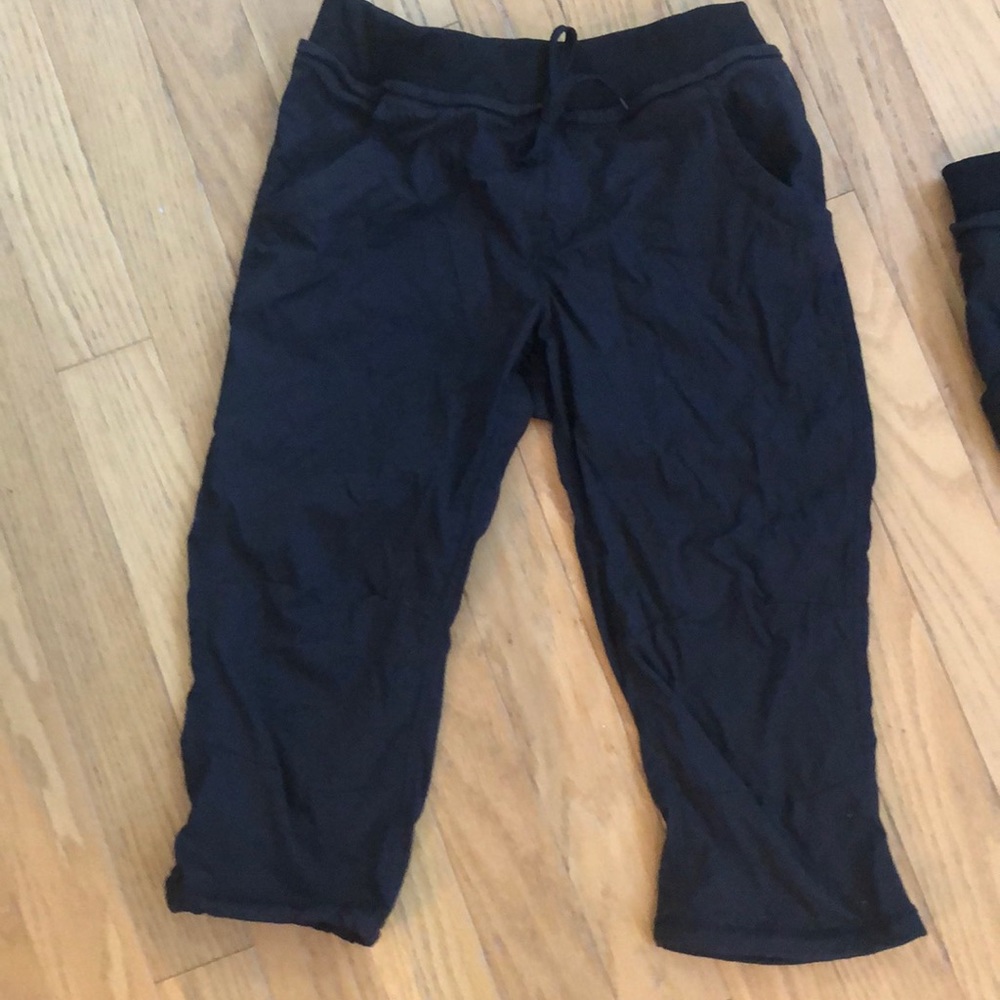 H&M Sport Crop Black Pinstripe Pull-On Pants w/ Drawsting